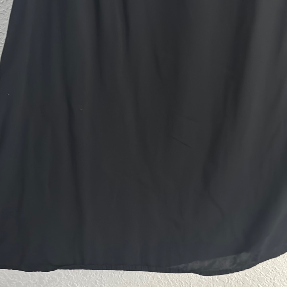 ❗️SOLD❗️Old Navy Black Lace Detail Blouse - Picture 4 of 4